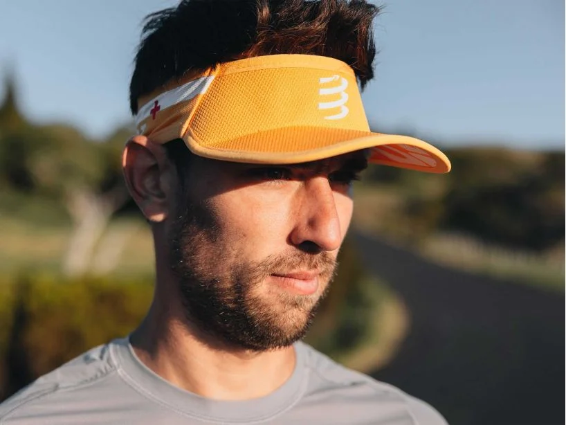 COMPRESSPORT VISOR ULTRALIGHT CITRUS/WHITE - Image 5